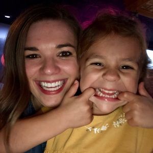 Meet your Posher, Sarah